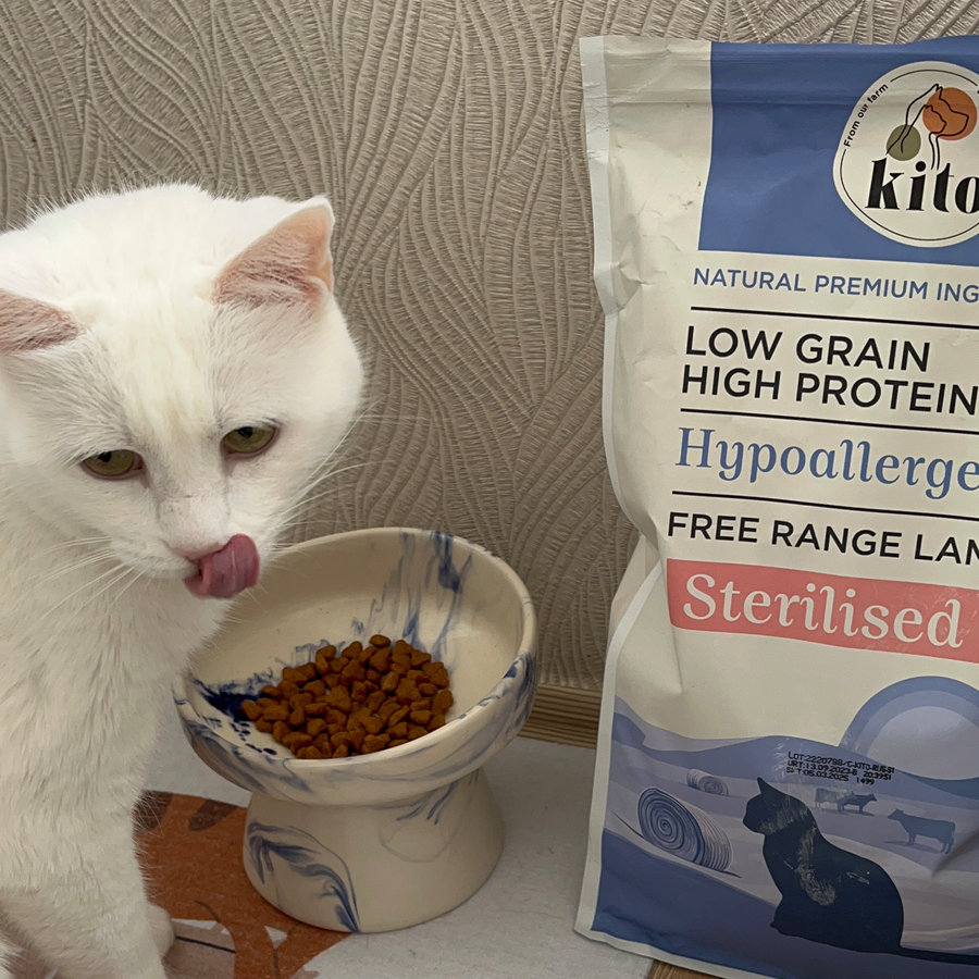 3 pieces of 2 kg sterilised cat food